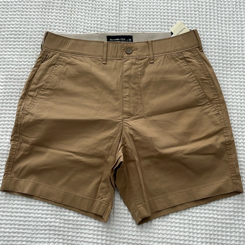 NWT Abercrombie All Day 7” Short